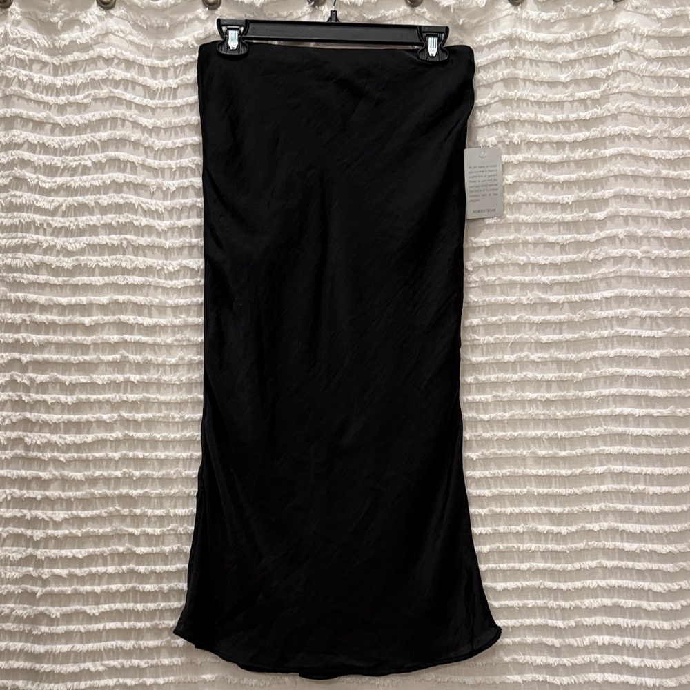 Nordstrom Black Silky Midi-Skirt